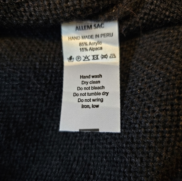 The Alpaca Connection Hooded long sleeve Sweater Size Small NWT - Picture 9 of 9